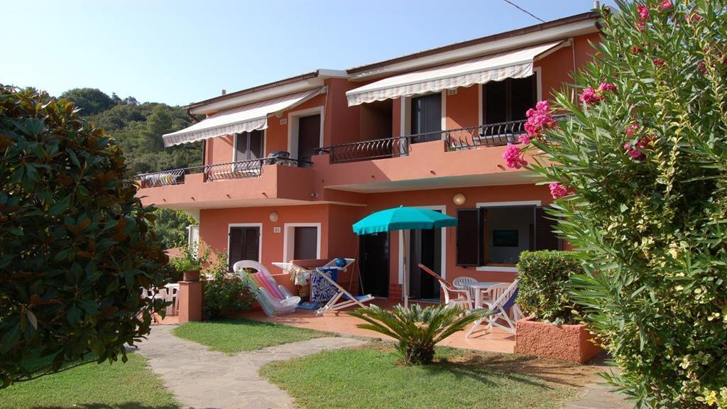 Residence Villa Franca Capoliveri  Exteriör bild
